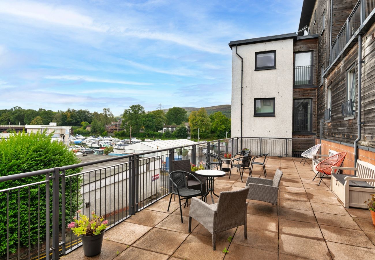Apartment in Balloch - Riverside View