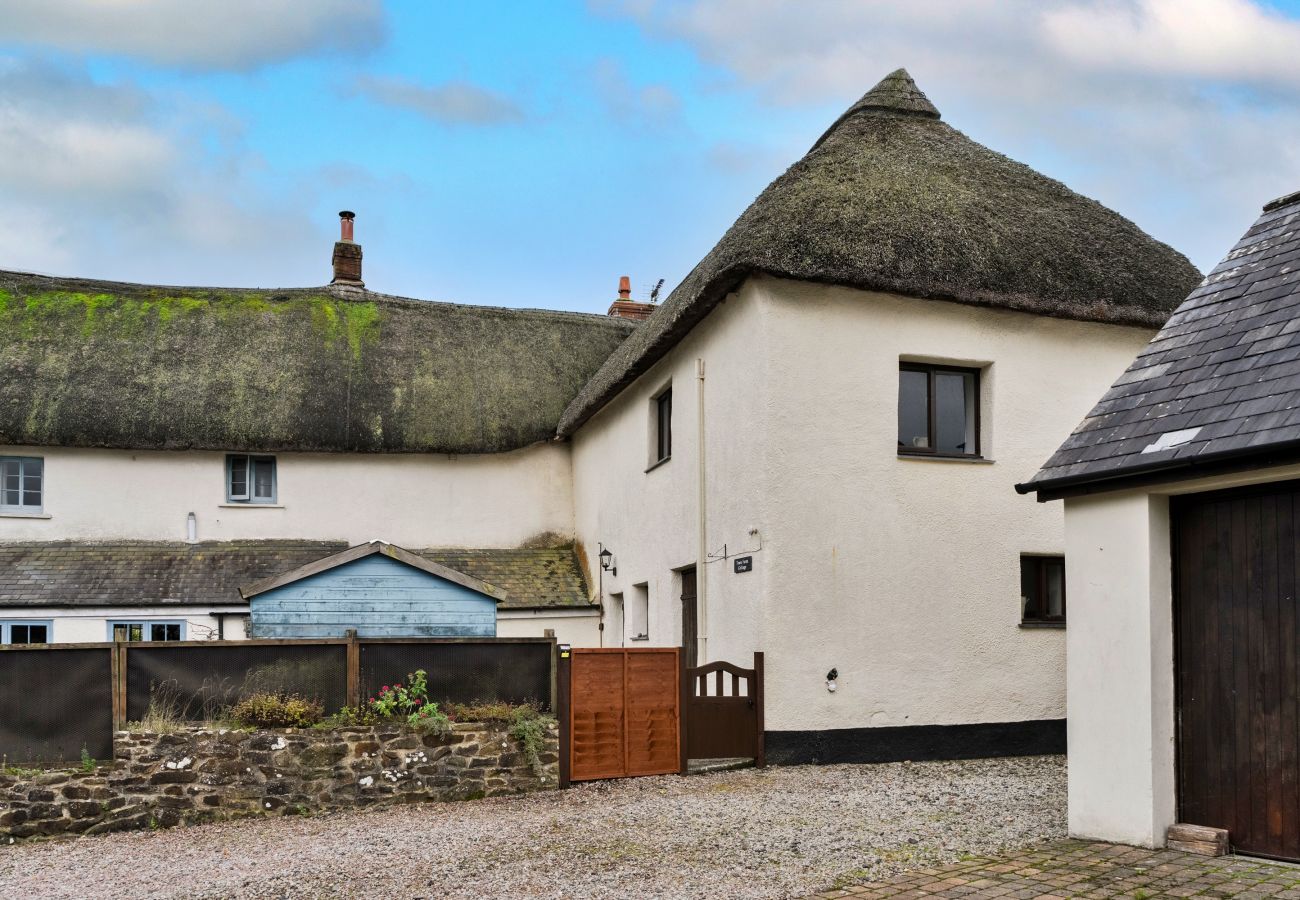 Cottage in Exbourne - Town Farm Cottage