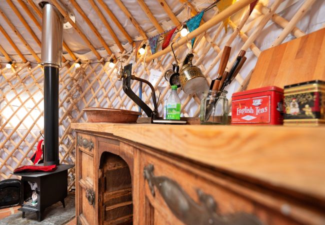 Chalet in Dolgellau - Pandy Mongolian Yurt Chalet in Dolgellau - Pandy Mongolian Yurt