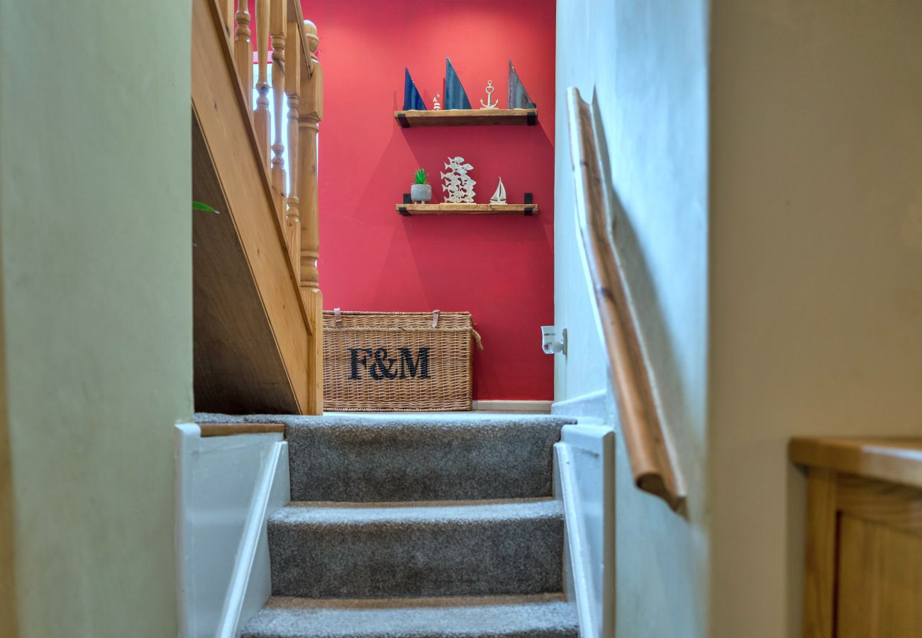 House in Millbrook - High Cross House