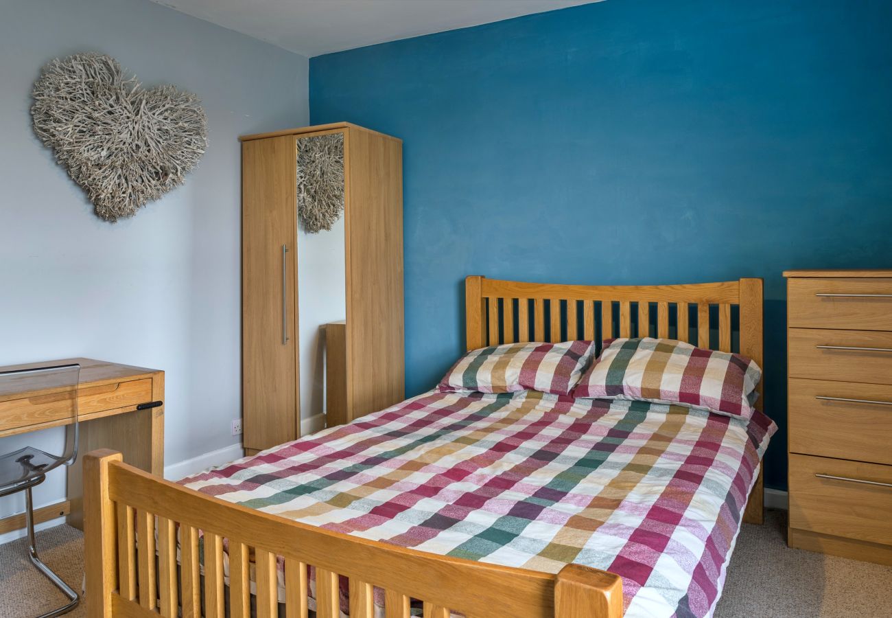 House in Millbrook - High Cross House