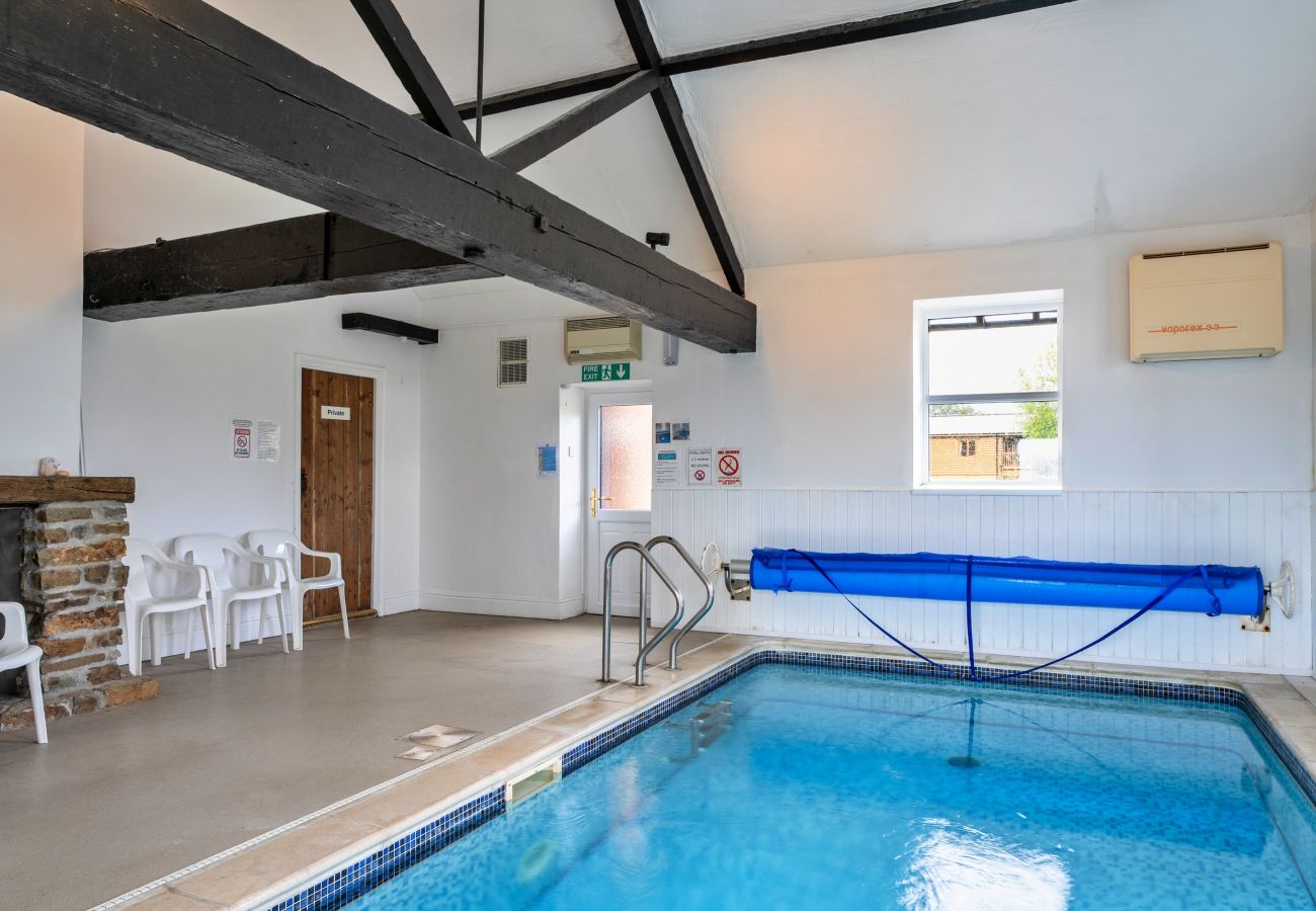 Cottage in Torrington - Old Nog Cottage, Stowford