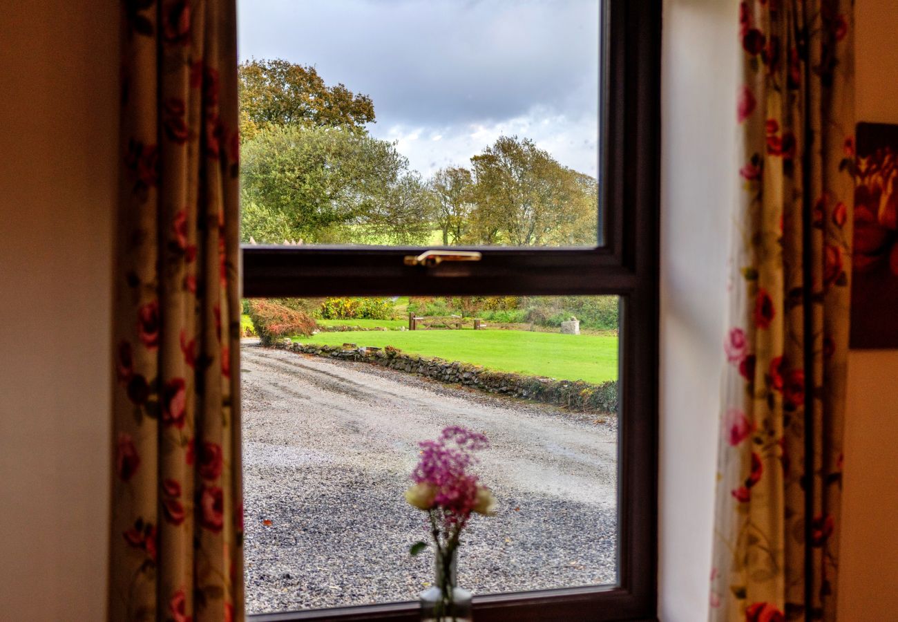 Cottage in Torrington - Old Nog Cottage, Stowford