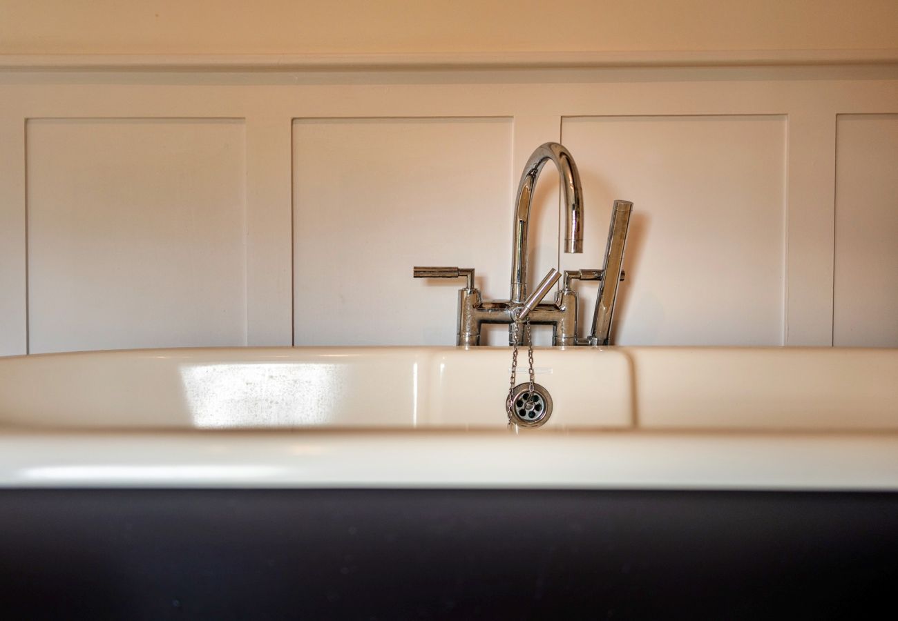 House in Lechlade - Morley House