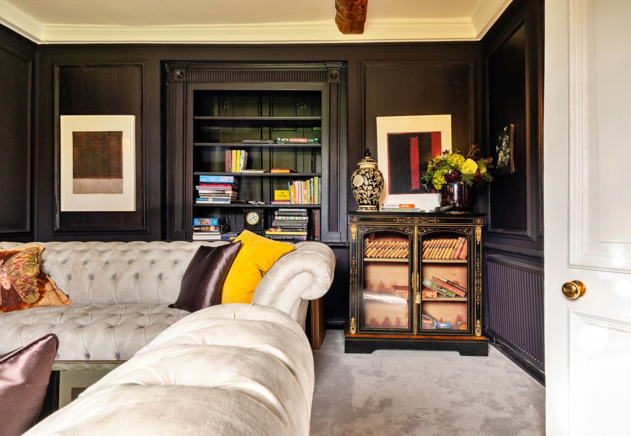 House in Lechlade - Morley House