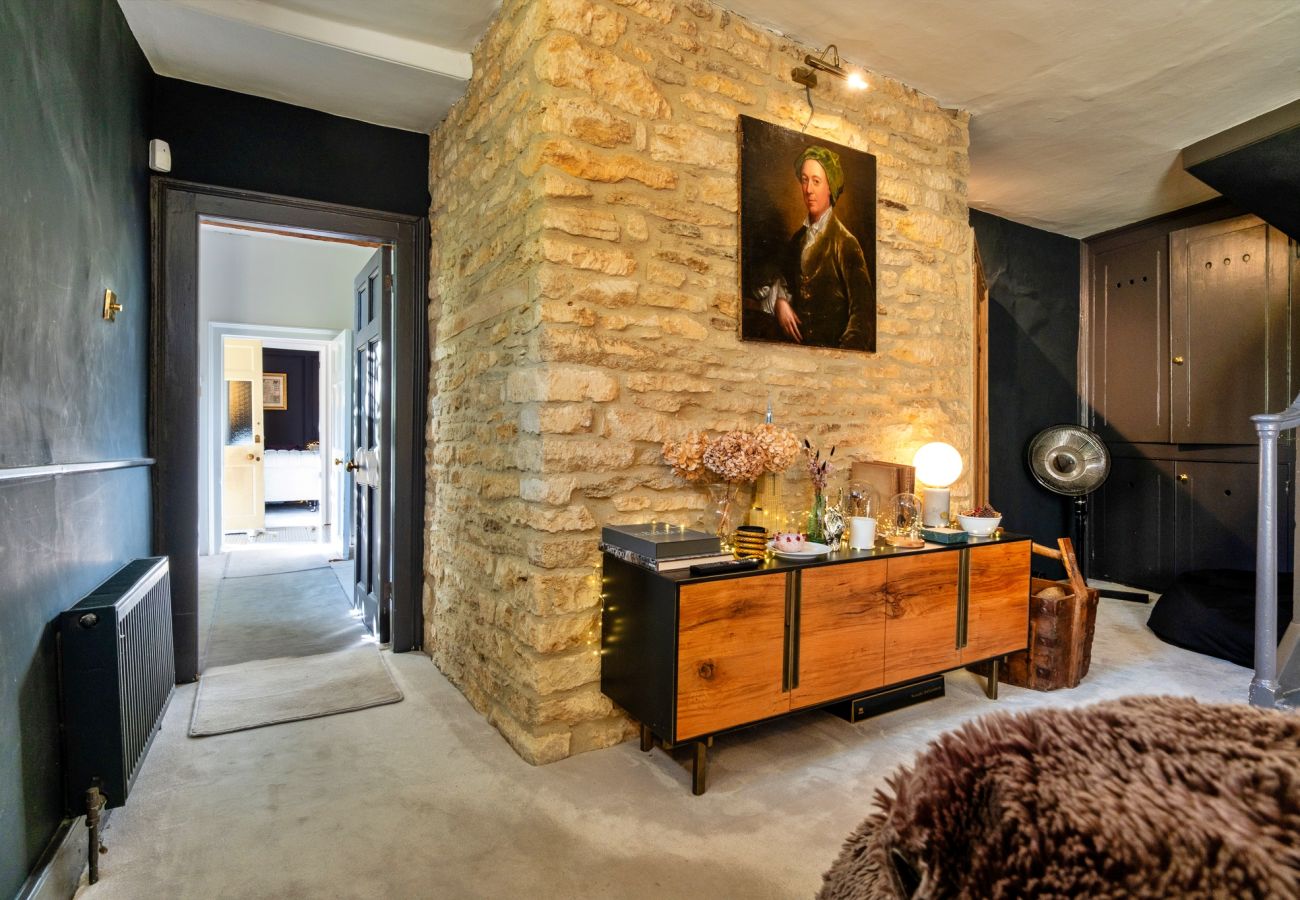 House in Lechlade - Morley House