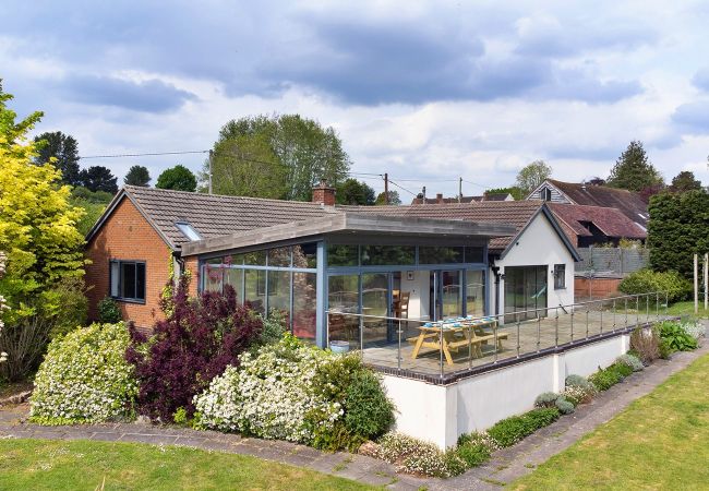 Bungalow in Harley - Yonder Castle Hill