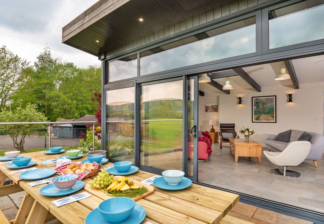 Bungalow in Harley - Yonder Castle Hill