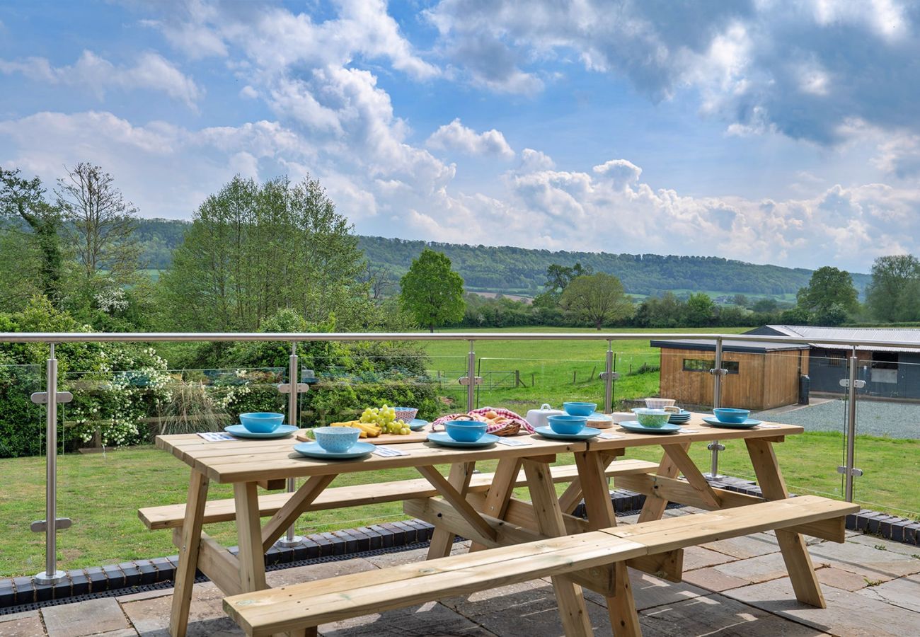 Bungalow in Harley - Yonder Castle Hill