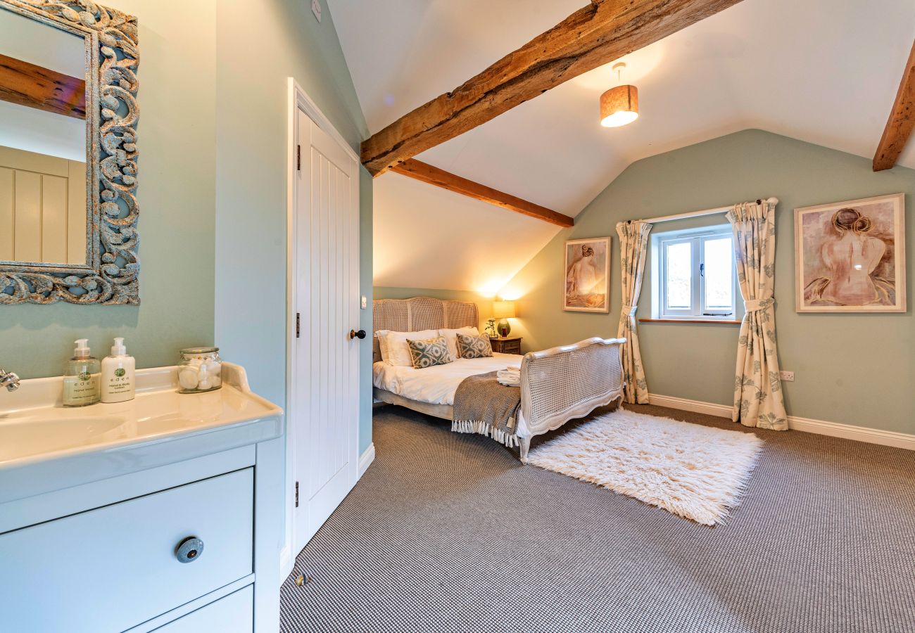 House in Whitchurch - The Coach House at Tybroughton