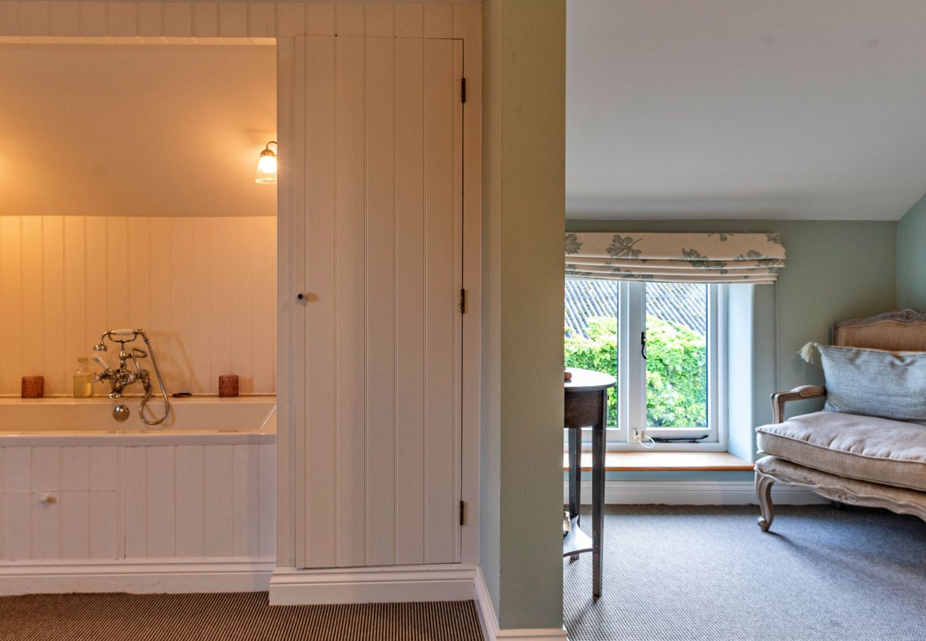 House in Whitchurch - The Coach House at Tybroughton