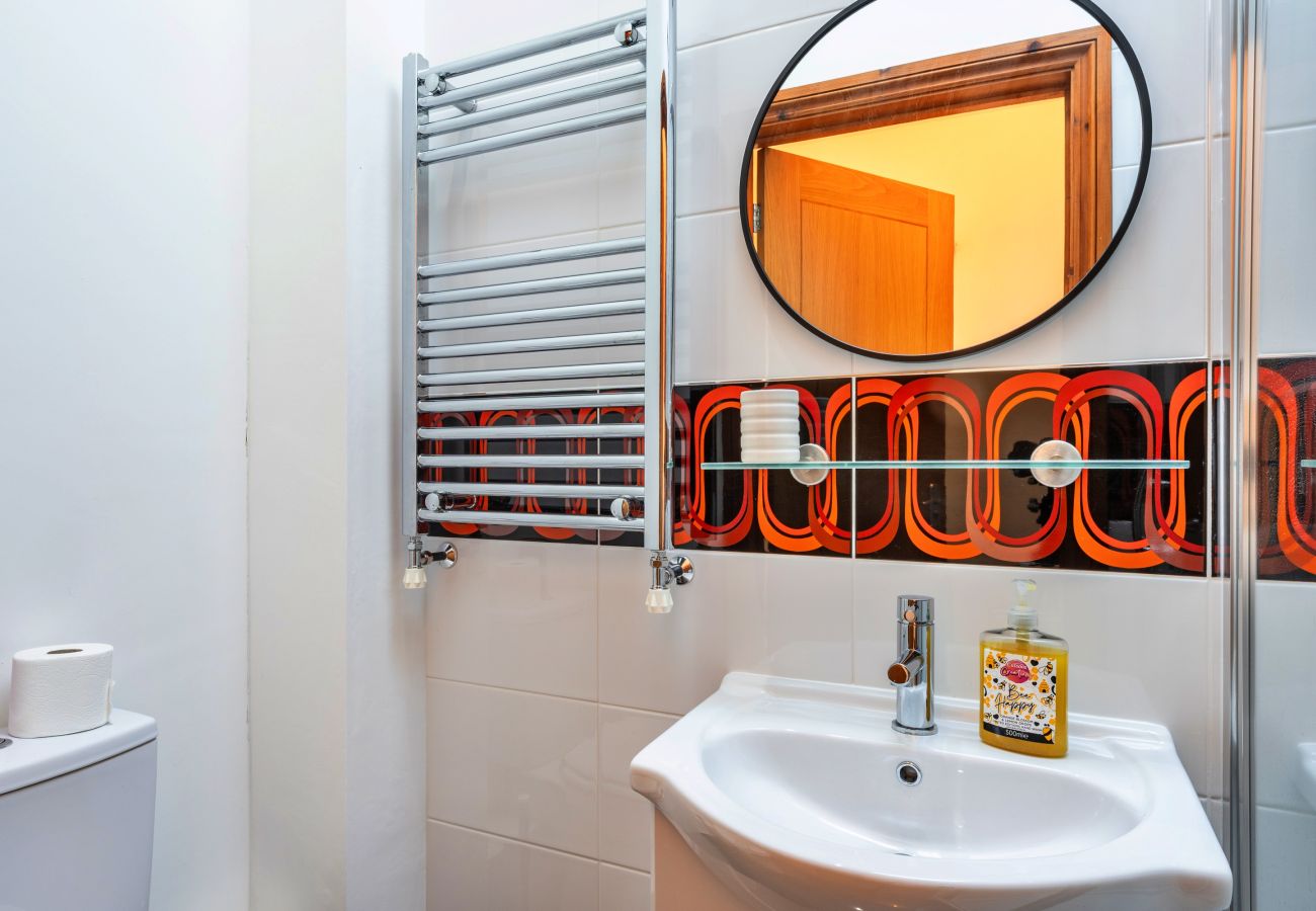 Cottage in Aylesbeare - Poppy Cottage, Great Houndbeare Farm