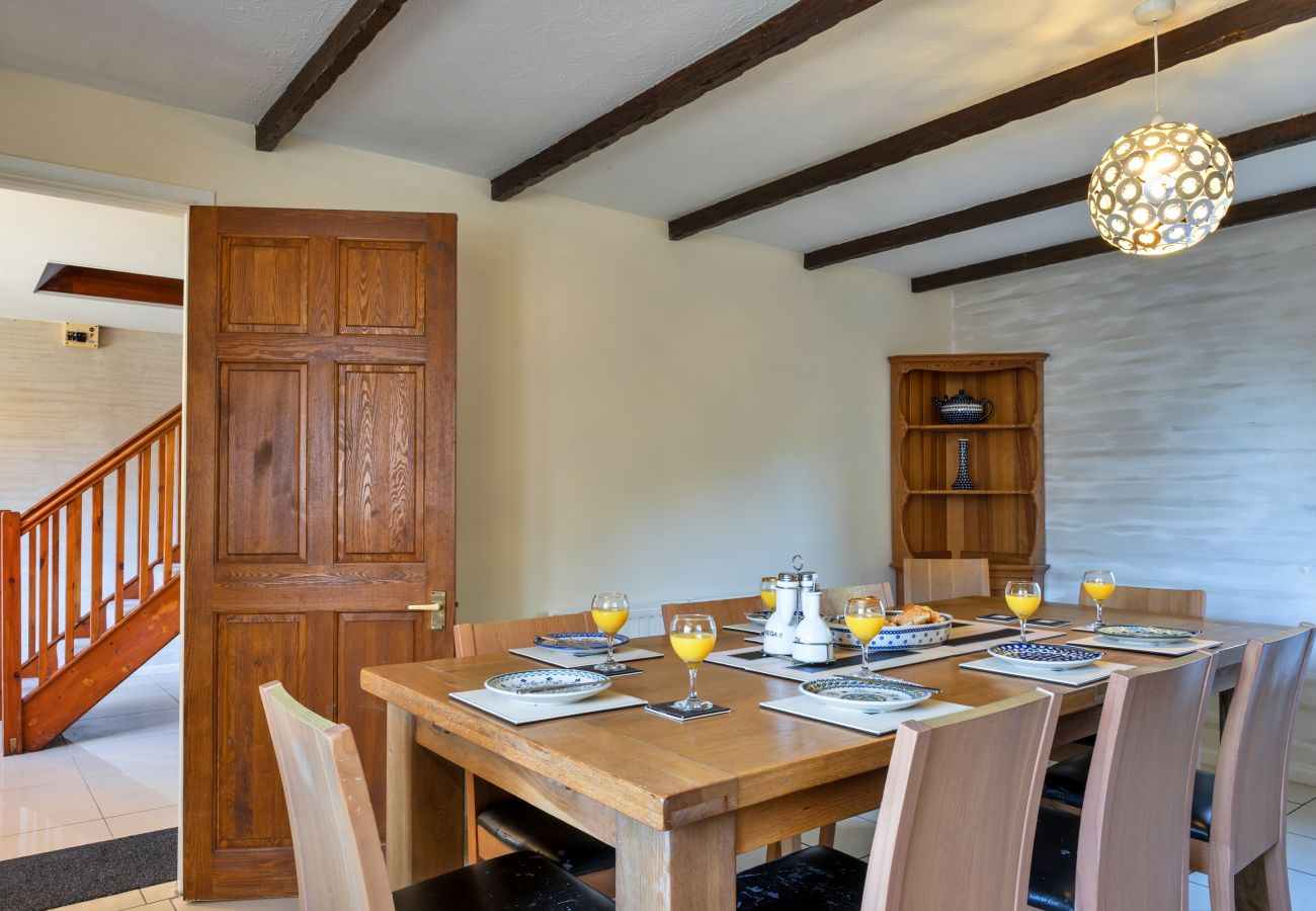 Cottage in Aylesbeare - Mill Cottage, Great Houndbeare Farm