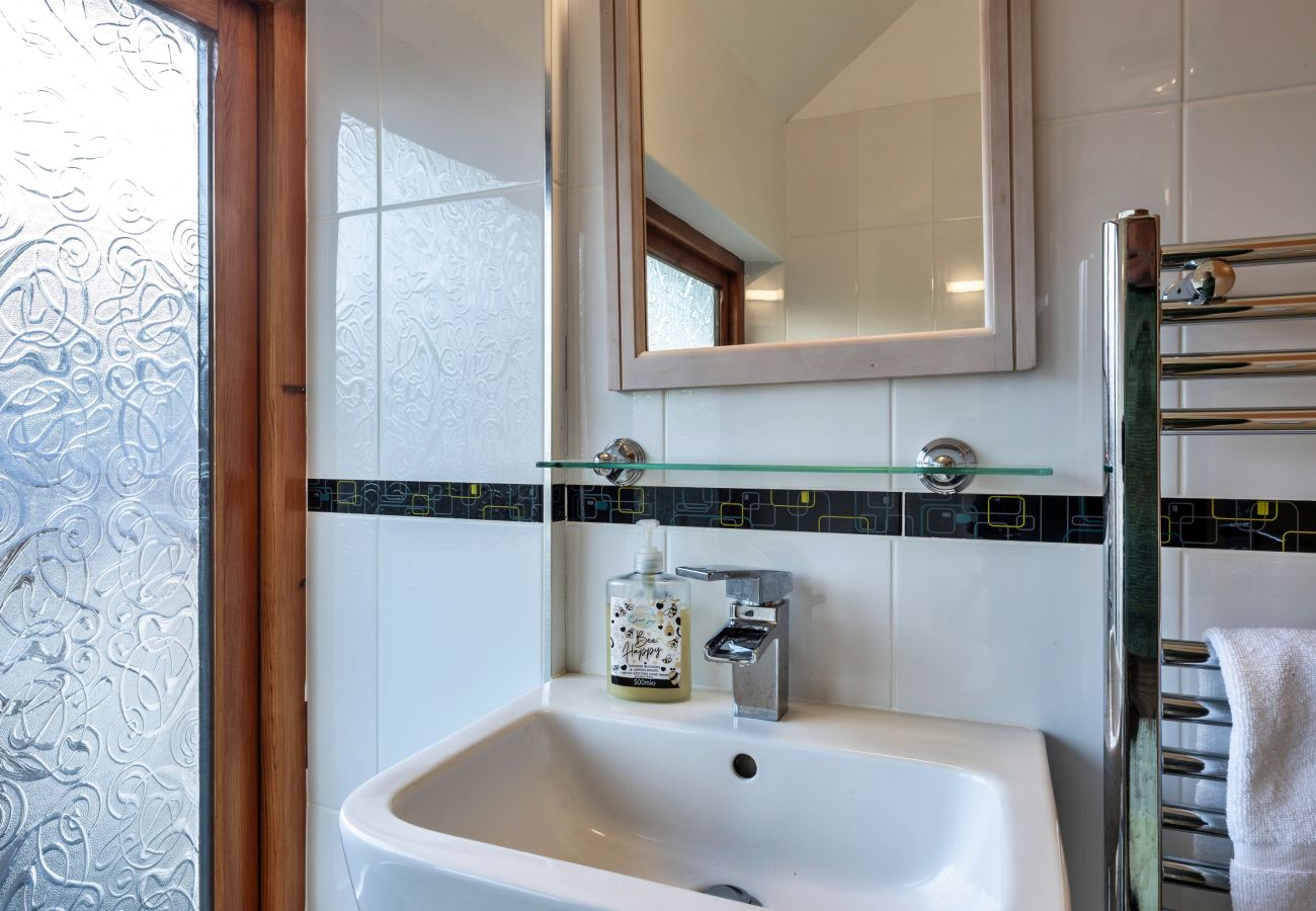 Cottage in Aylesbeare - Lime Cottage, Great Houndbeare Farm