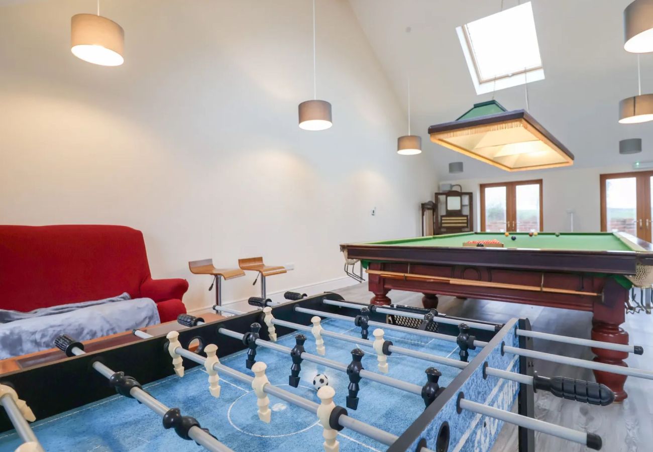 Cottage in Aylesbeare - Lime Cottage, Great Houndbeare Farm