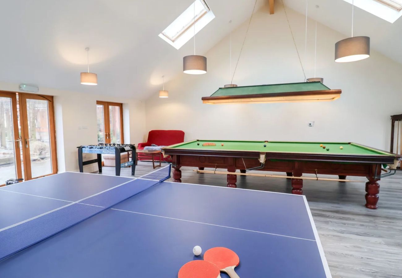 Cottage in Aylesbeare - Lime Cottage, Great Houndbeare Farm