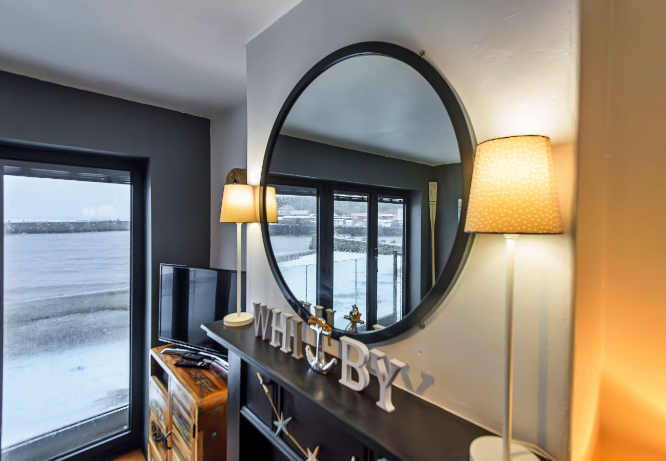 Cottage in Whitby - No.3 Sandside