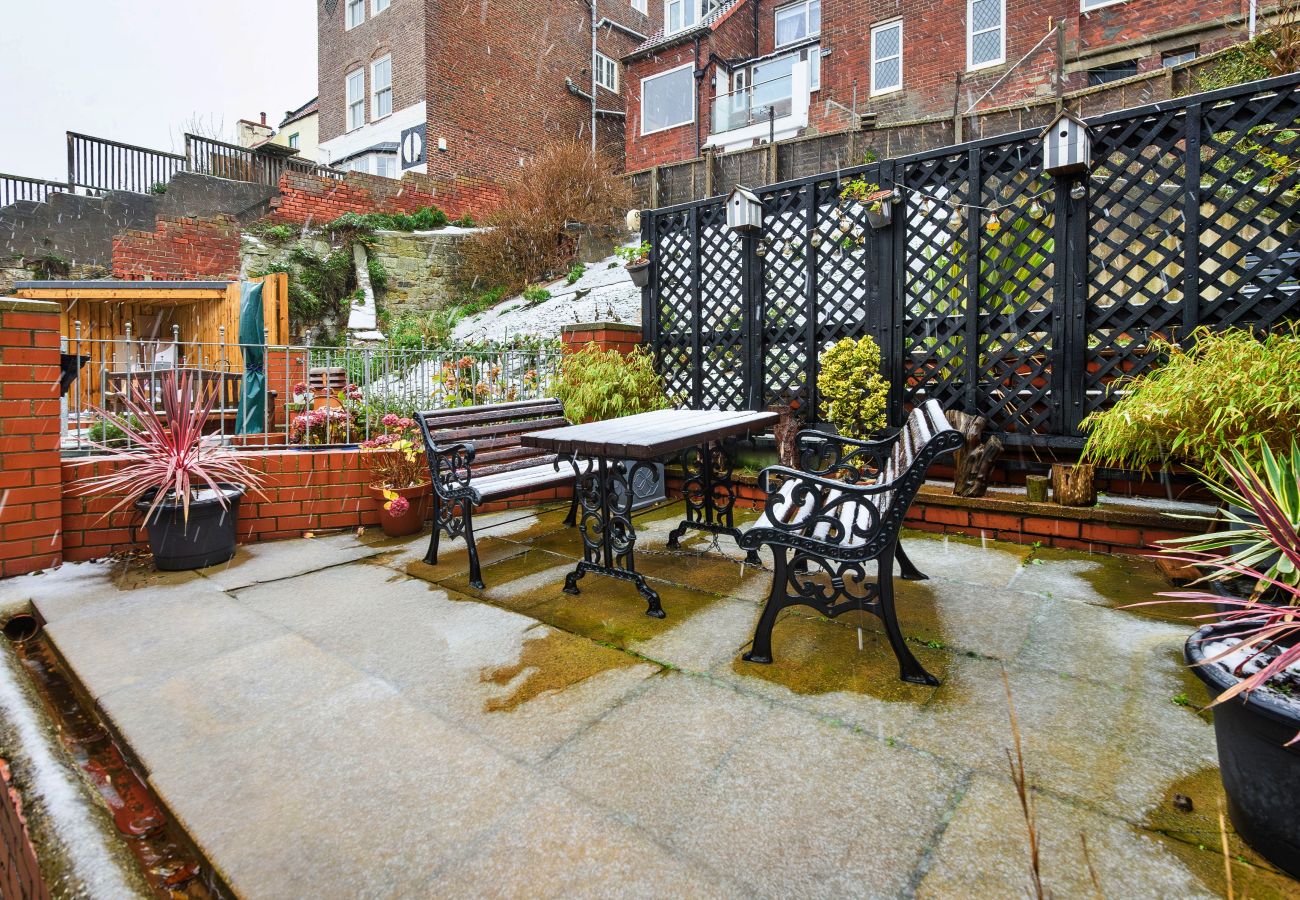 Cottage in Whitby - No.3 Sandside