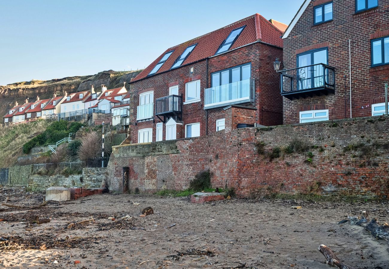 Cottage in Whitby - No.3 Sandside