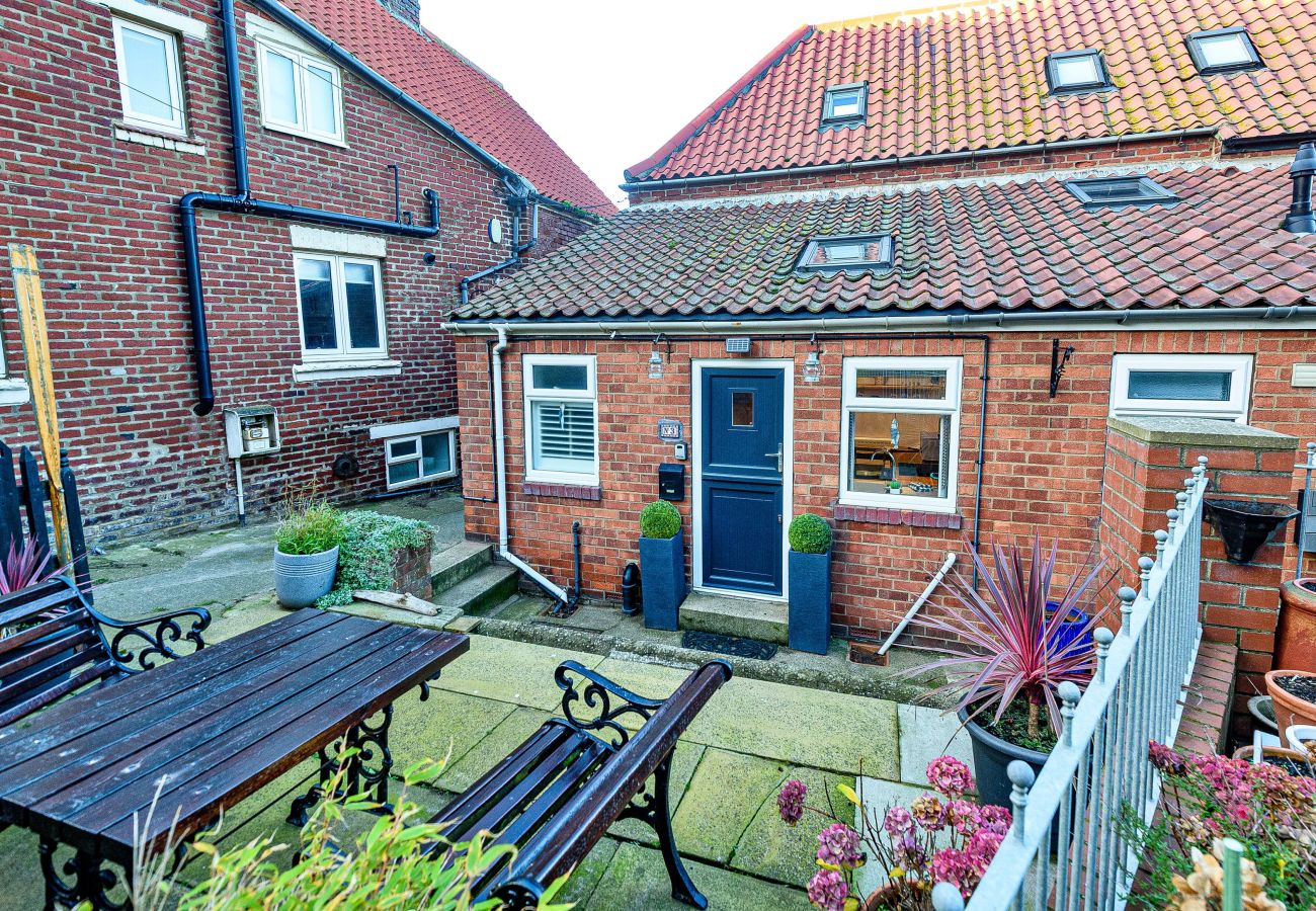 Cottage in Whitby - No.3 Sandside