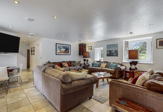 Cottage in Glendaruel - Old Barn at Ormidale House