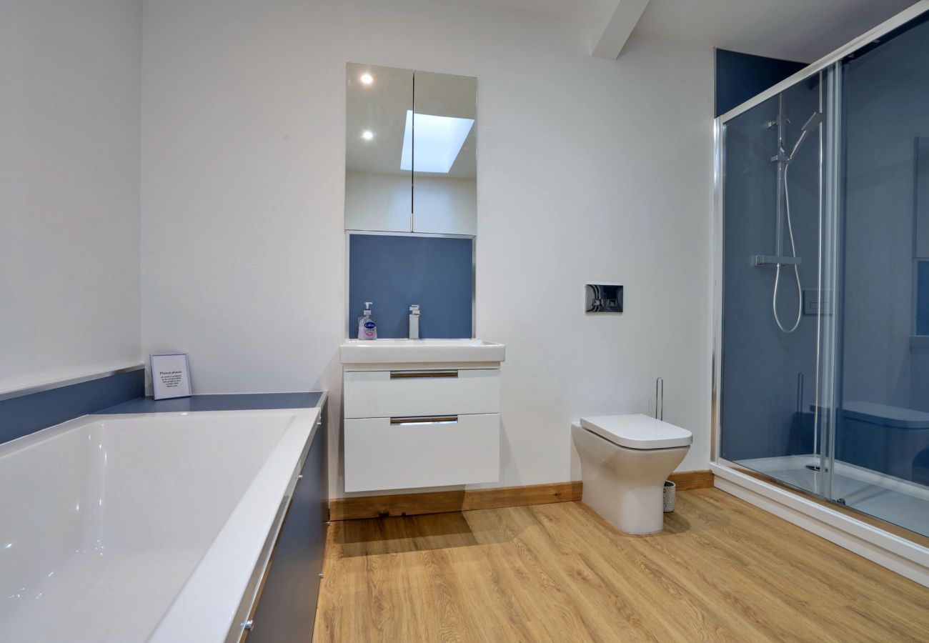 House in Longford - Courtyard View at Longford