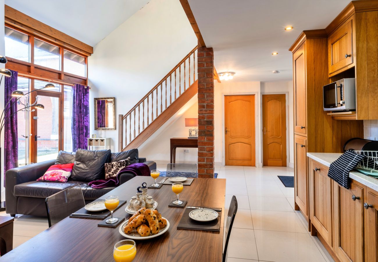 Cottage in Aylesbeare - Cob Barn, Great Houndbeare Farm