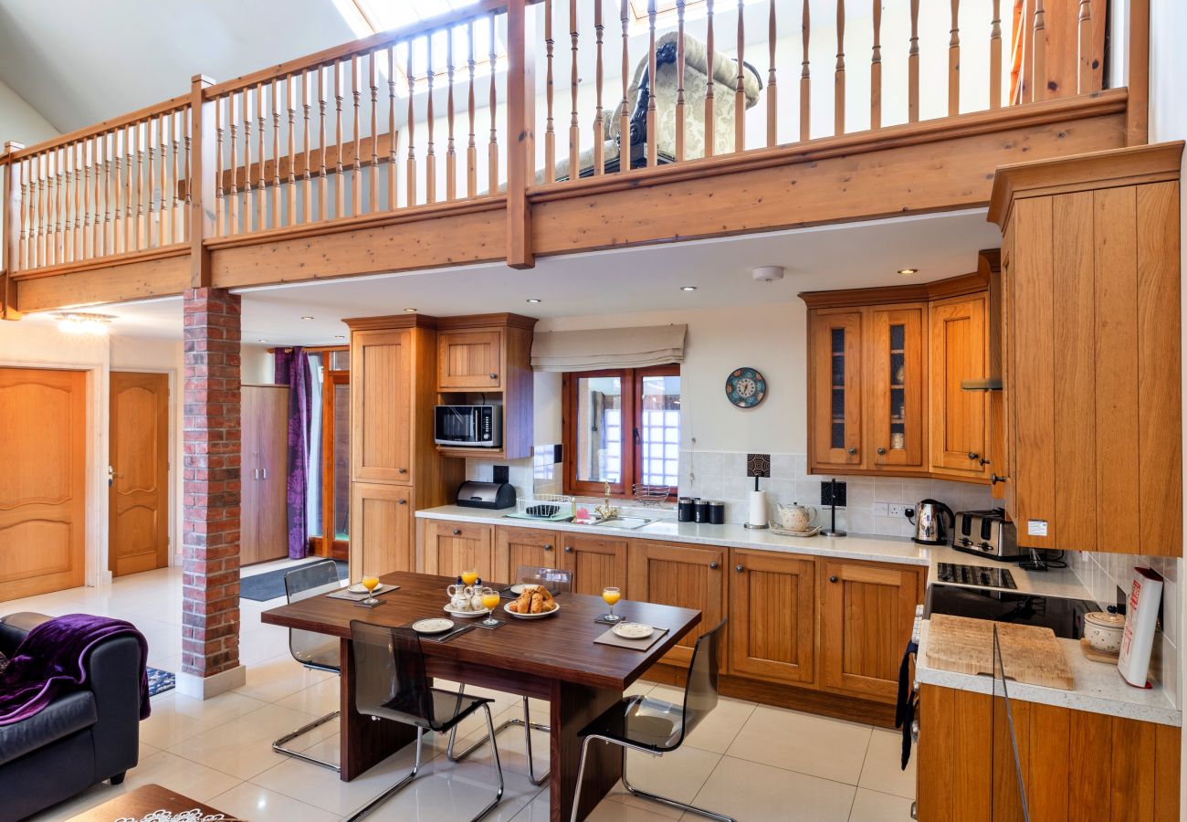 Cottage in Aylesbeare - Cob Barn, Great Houndbeare Farm