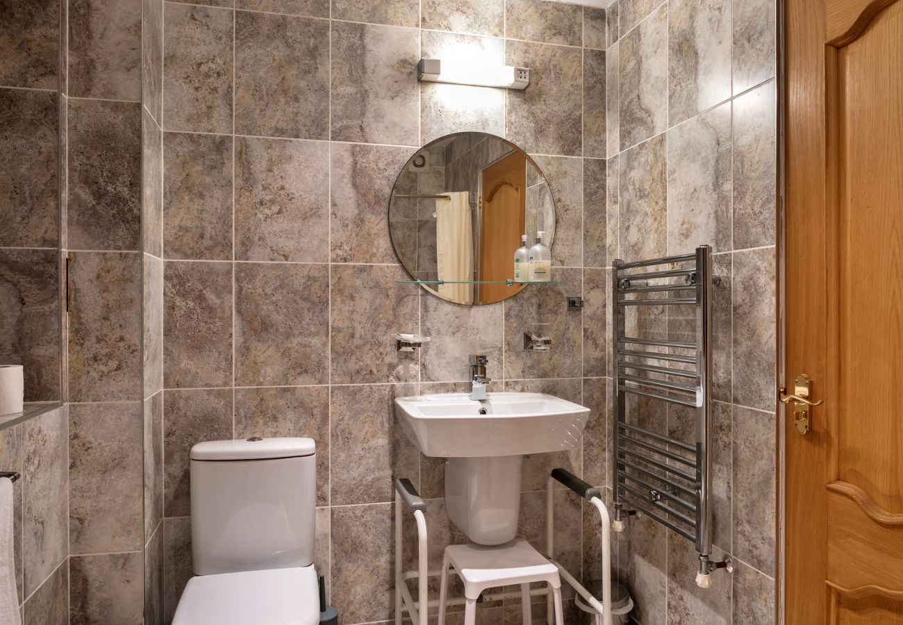 Cottage in Aylesbeare - Cob Barn, Great Houndbeare Farm