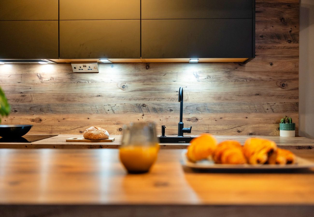 Apartment in Cheltenham - Cheltenham Residence