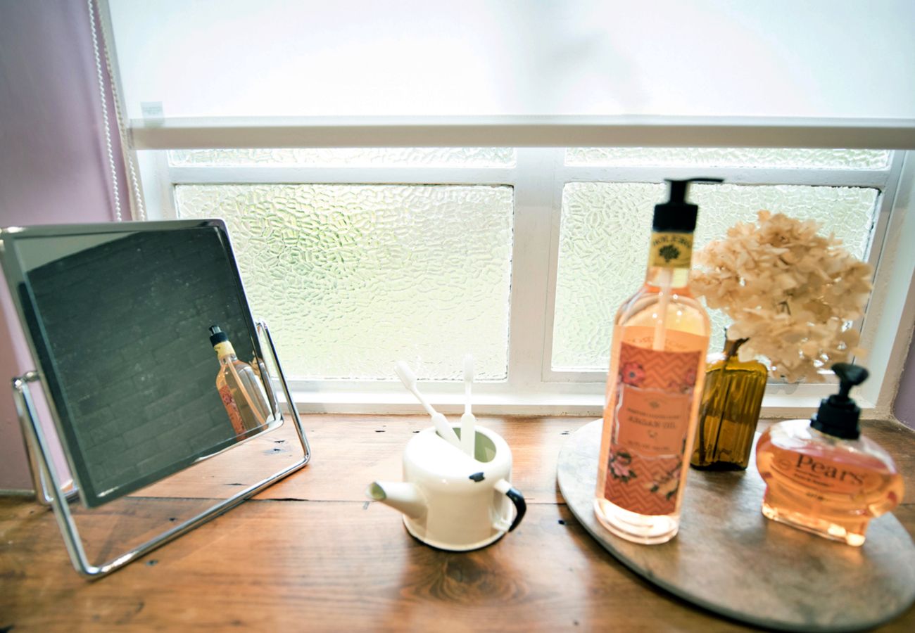 Cottage in Wingfield - Flittermouse Cottage