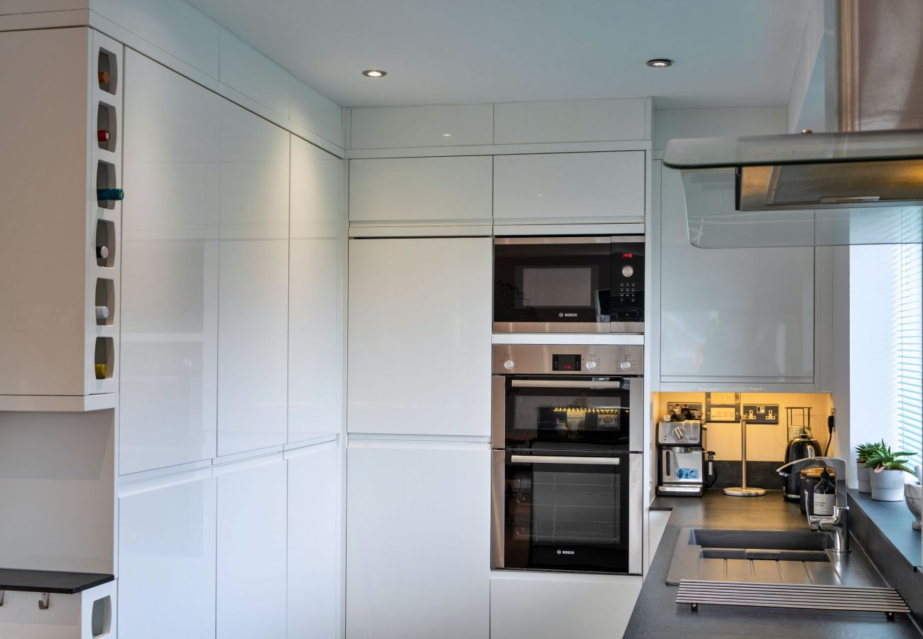 House in Millbrook - Lake View