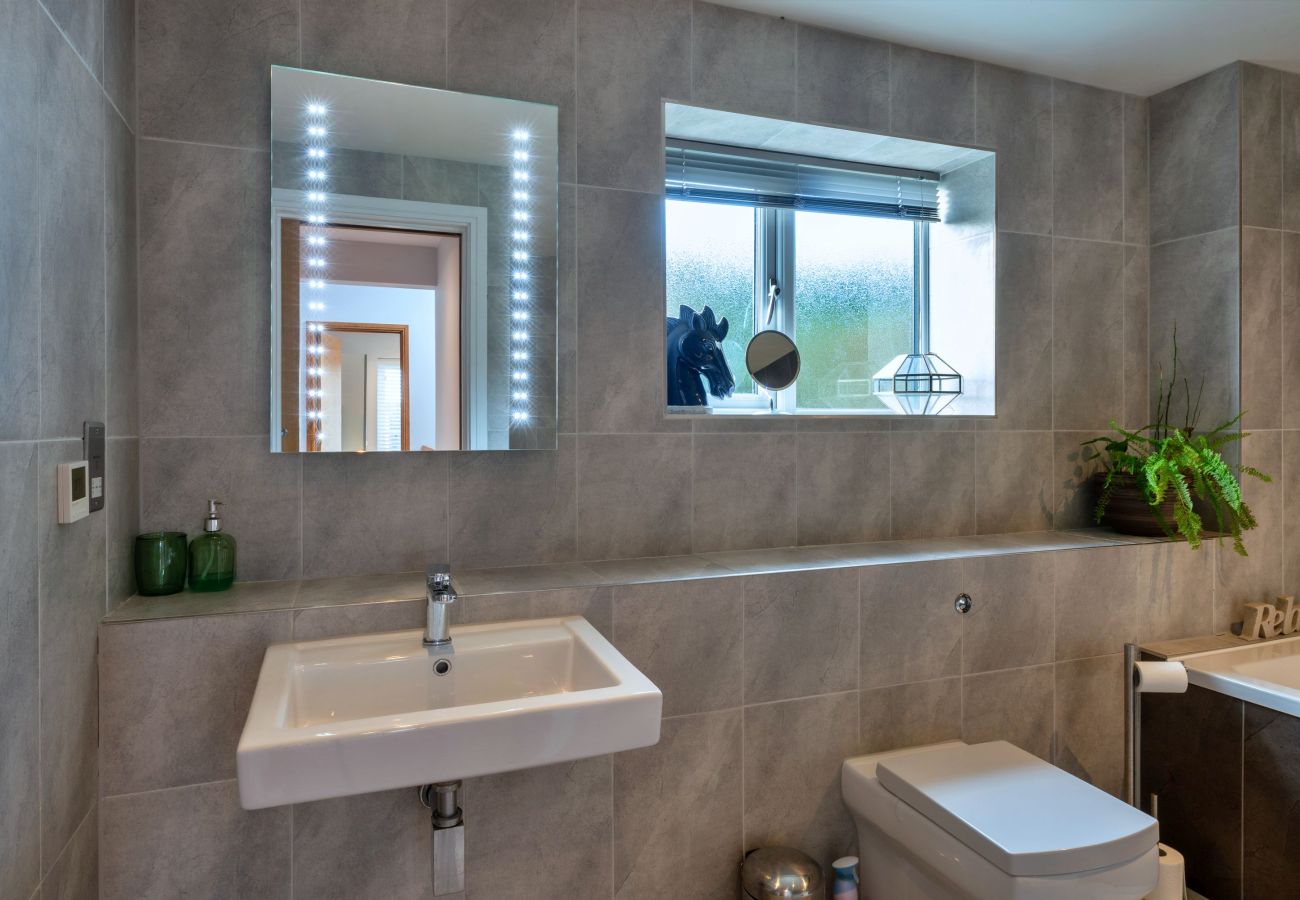 House in Millbrook - Lake View