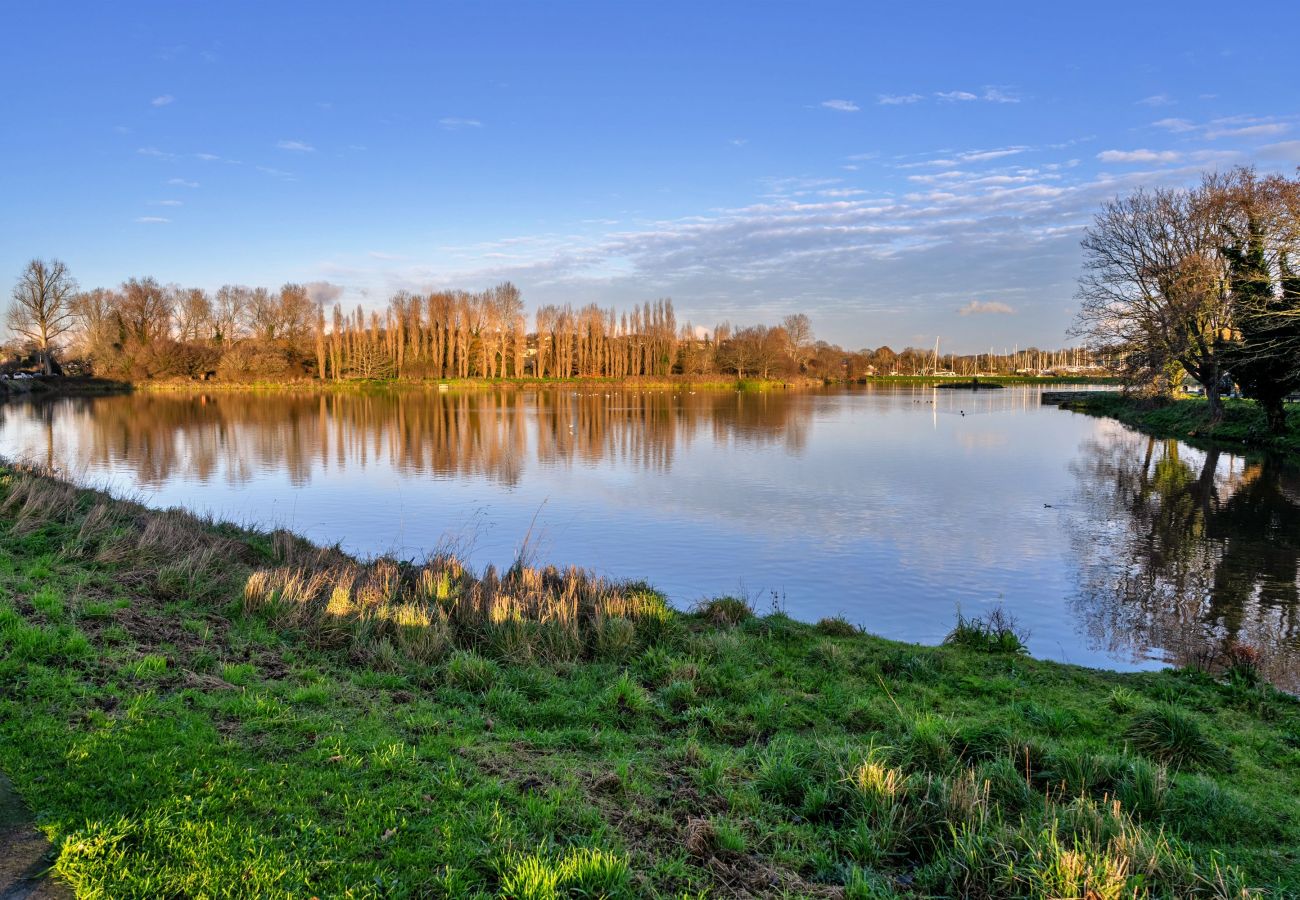 House in Millbrook - Lake View