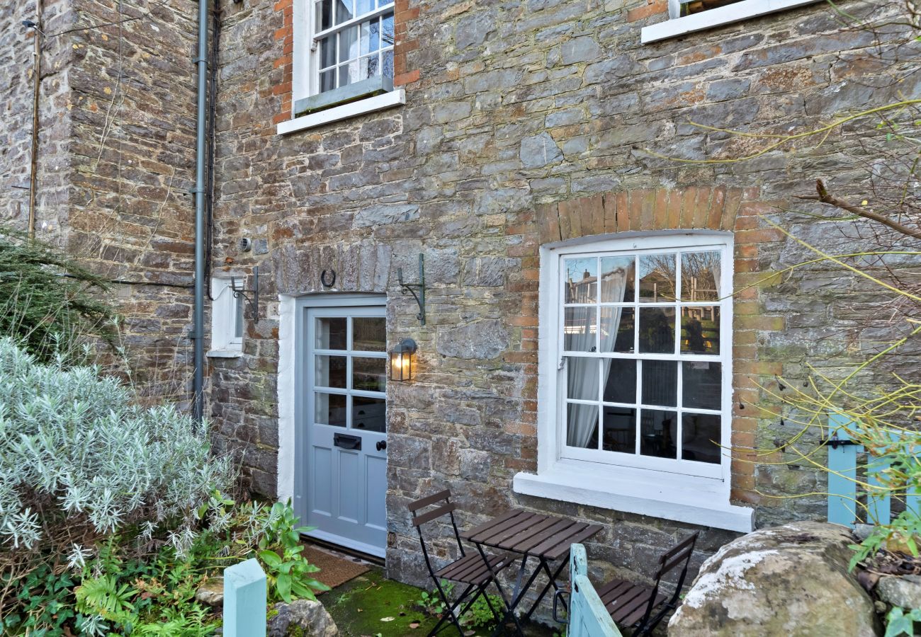 Cottage in Broadhempston - Horseshoe Cottage