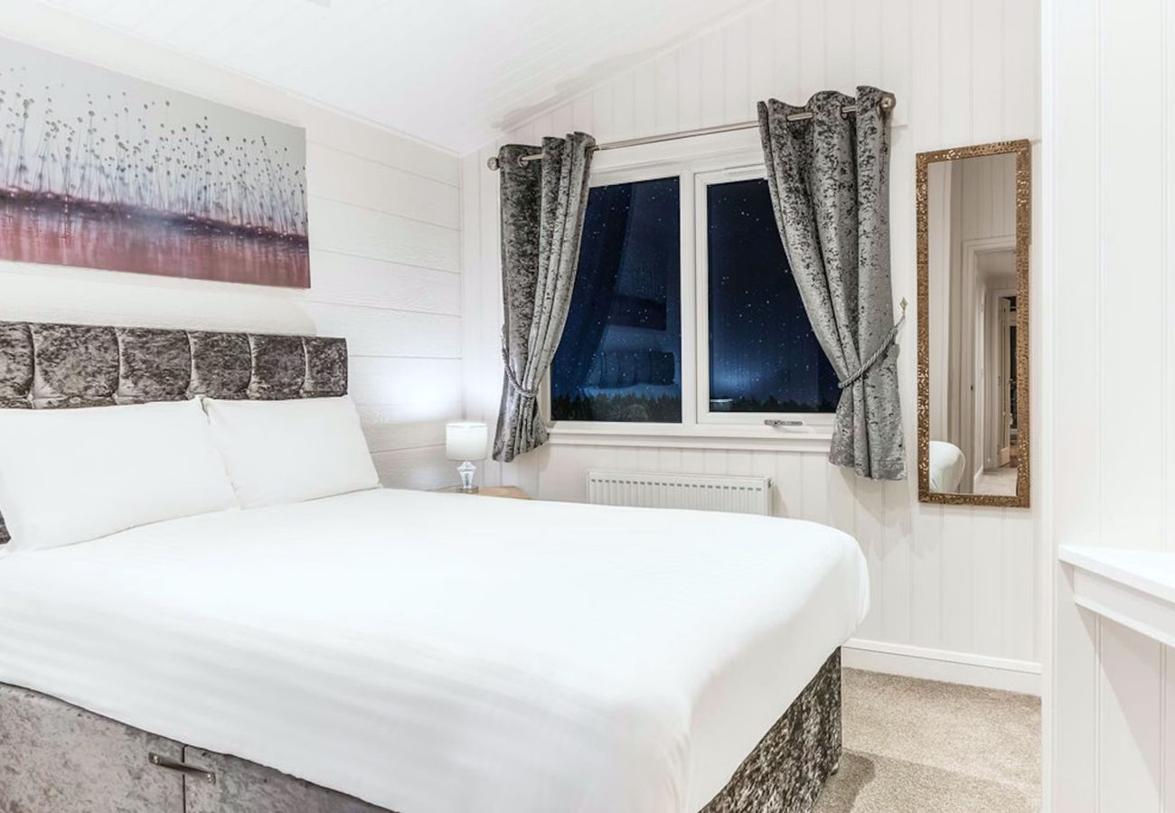 Chalet in Errol - Silverwood Spa Lodge