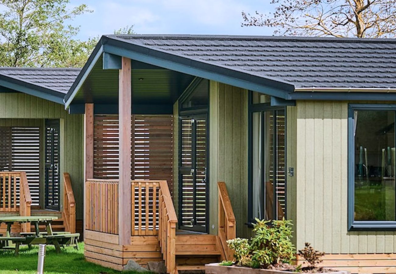 Chalet in Errol - Silverwood Spa Lodge