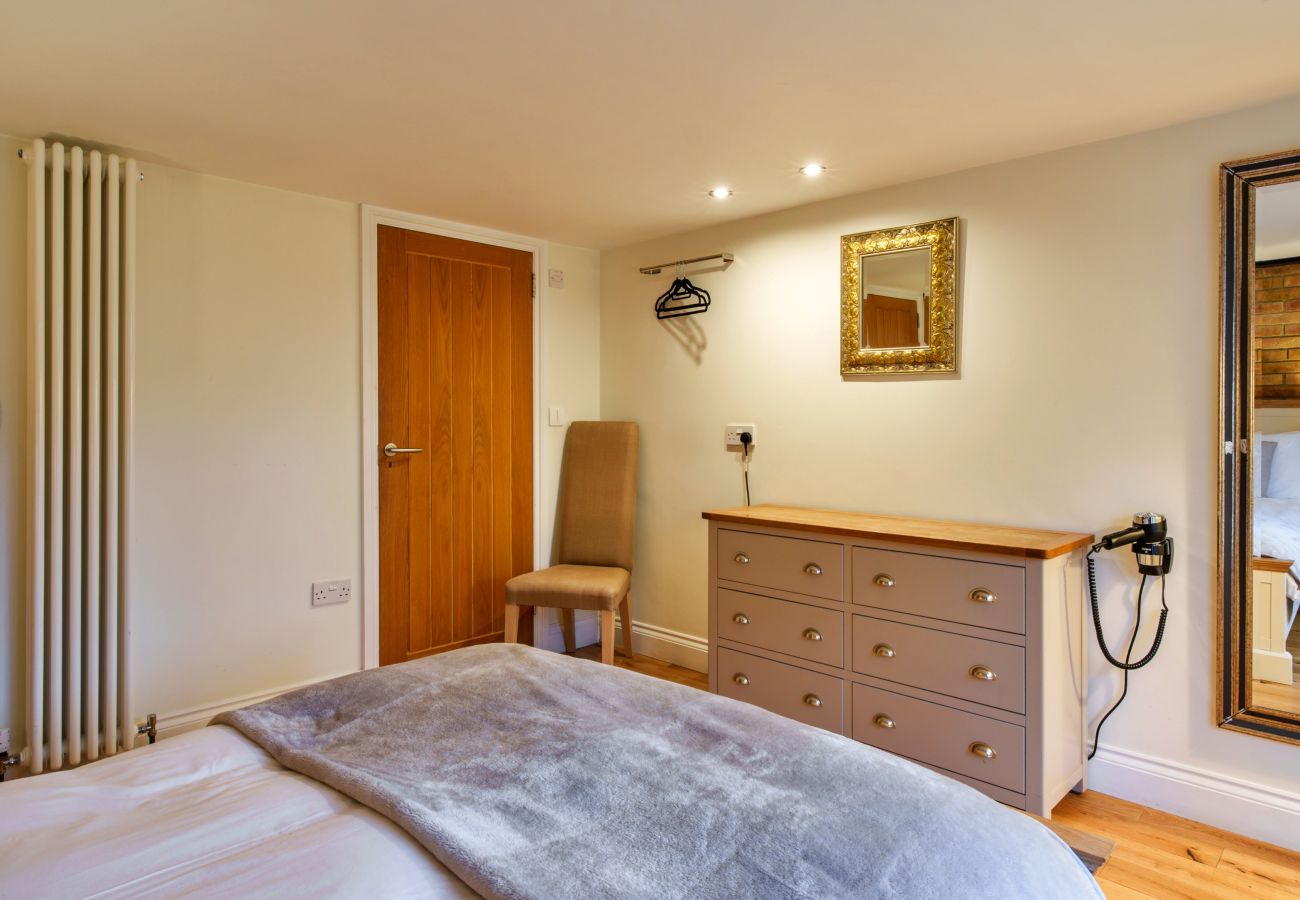 Cottage in Horton - Big Barn at Dairy Cottages