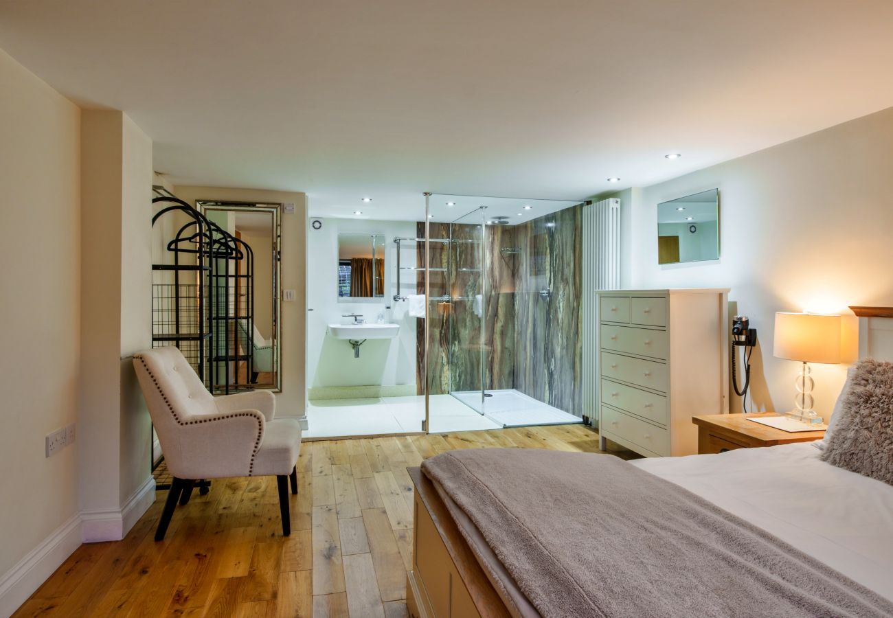 Cottage in Horton - Big Barn at Dairy Cottages