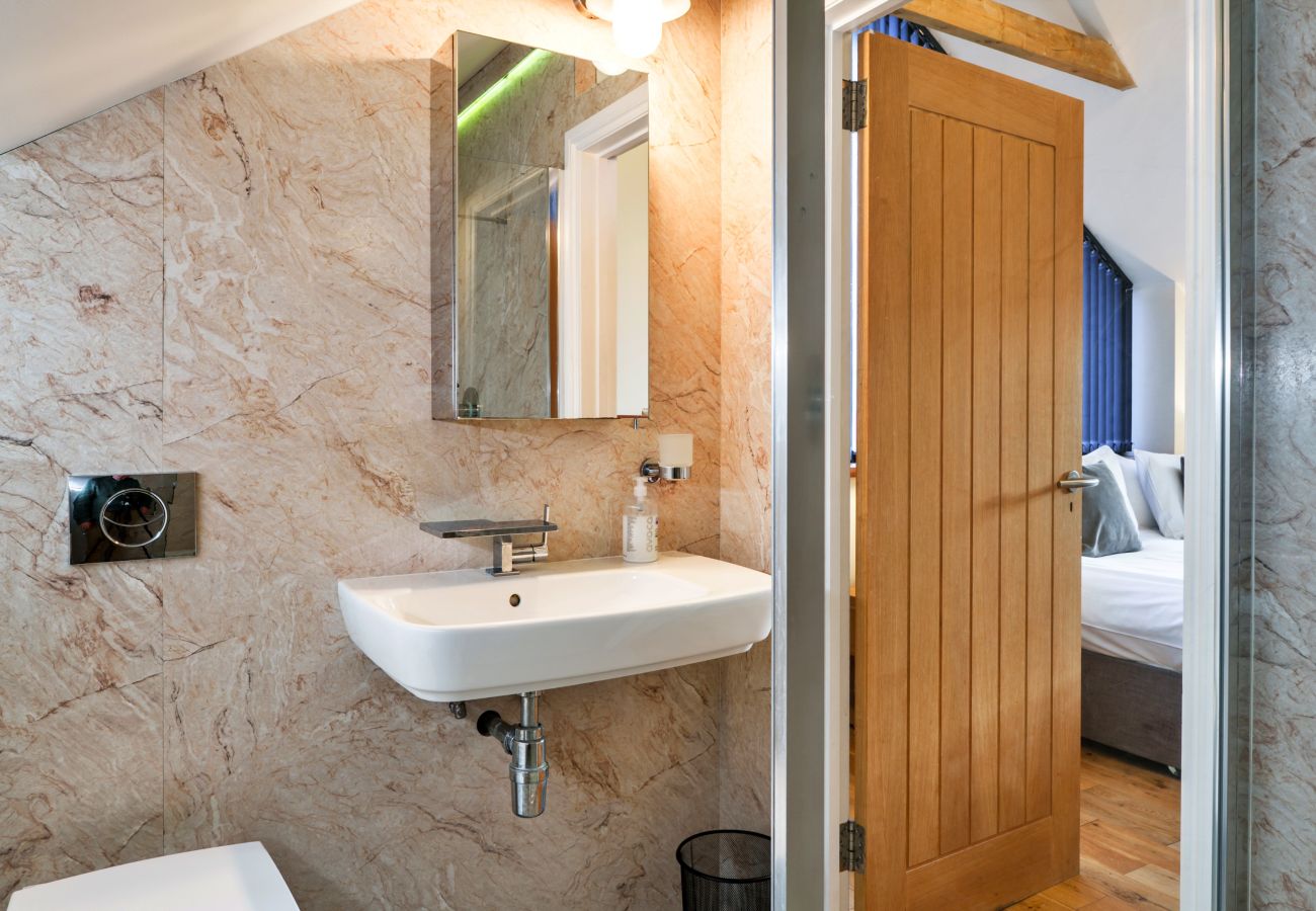 Cottage in Horton - Big Barn at Dairy Cottages