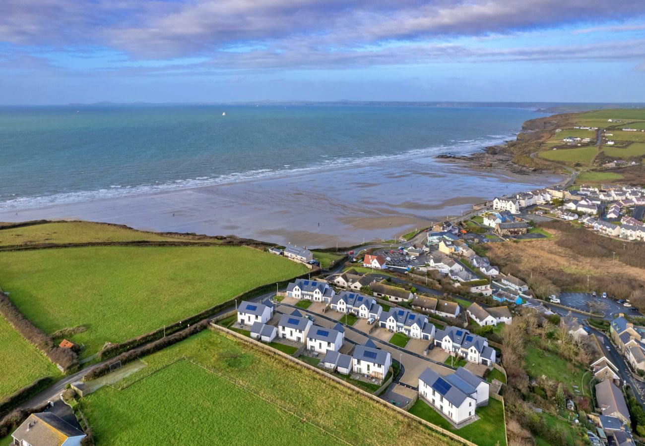House in Broad Haven - No.1 Sand Banks