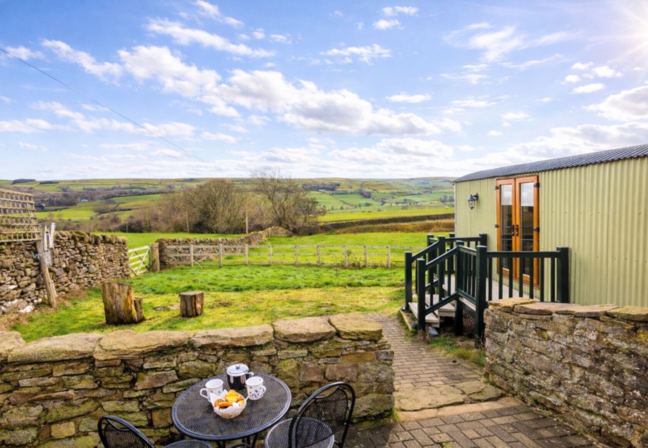 Chalet in Bishop Auckland - Weardale Shepherd's Hut