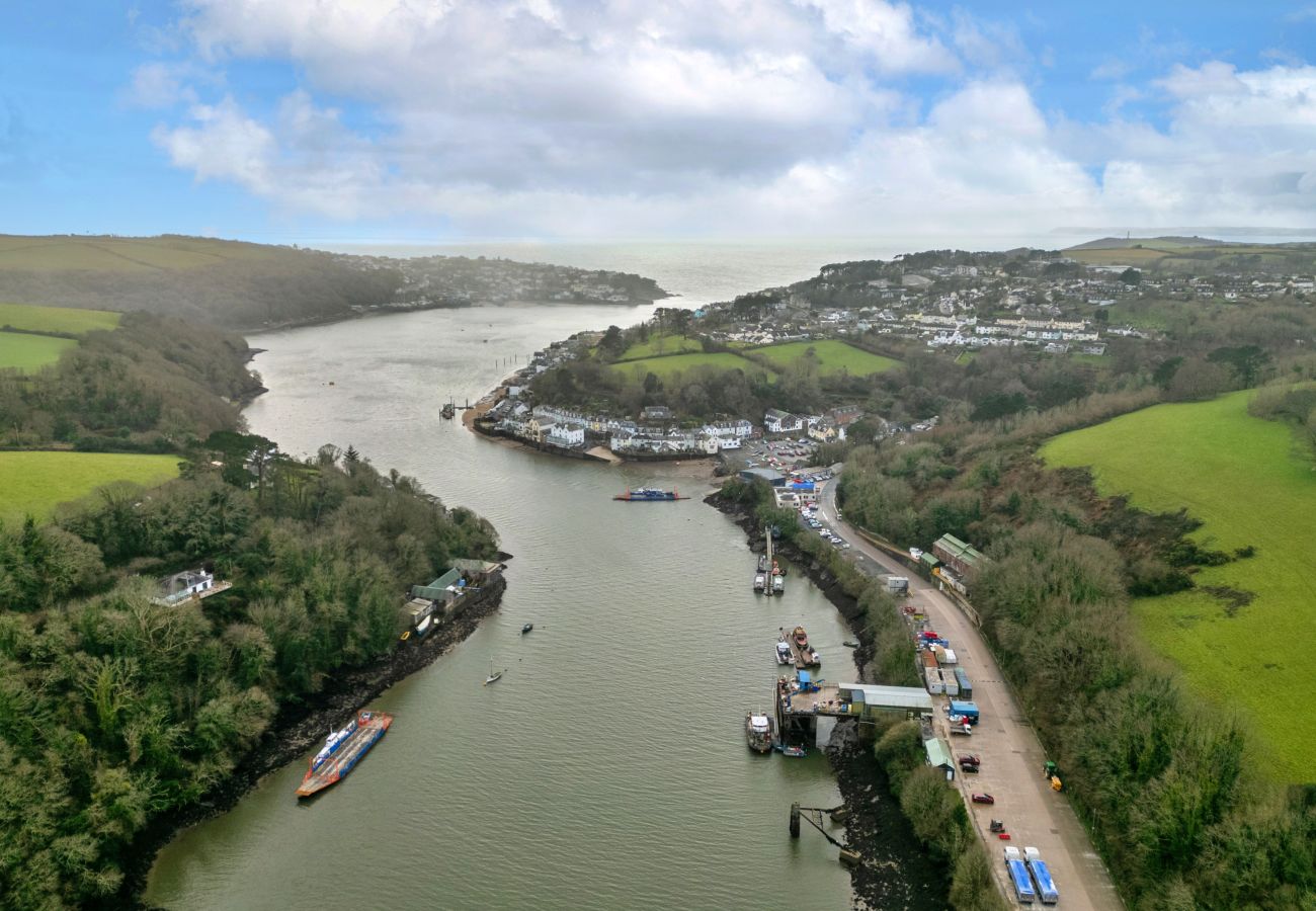 Apartment in Lanteglos - Bosuns Loft at Mixtow Creek