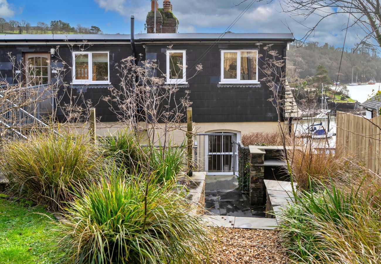 Apartment in Lanteglos - Bosuns Loft at Mixtow Creek