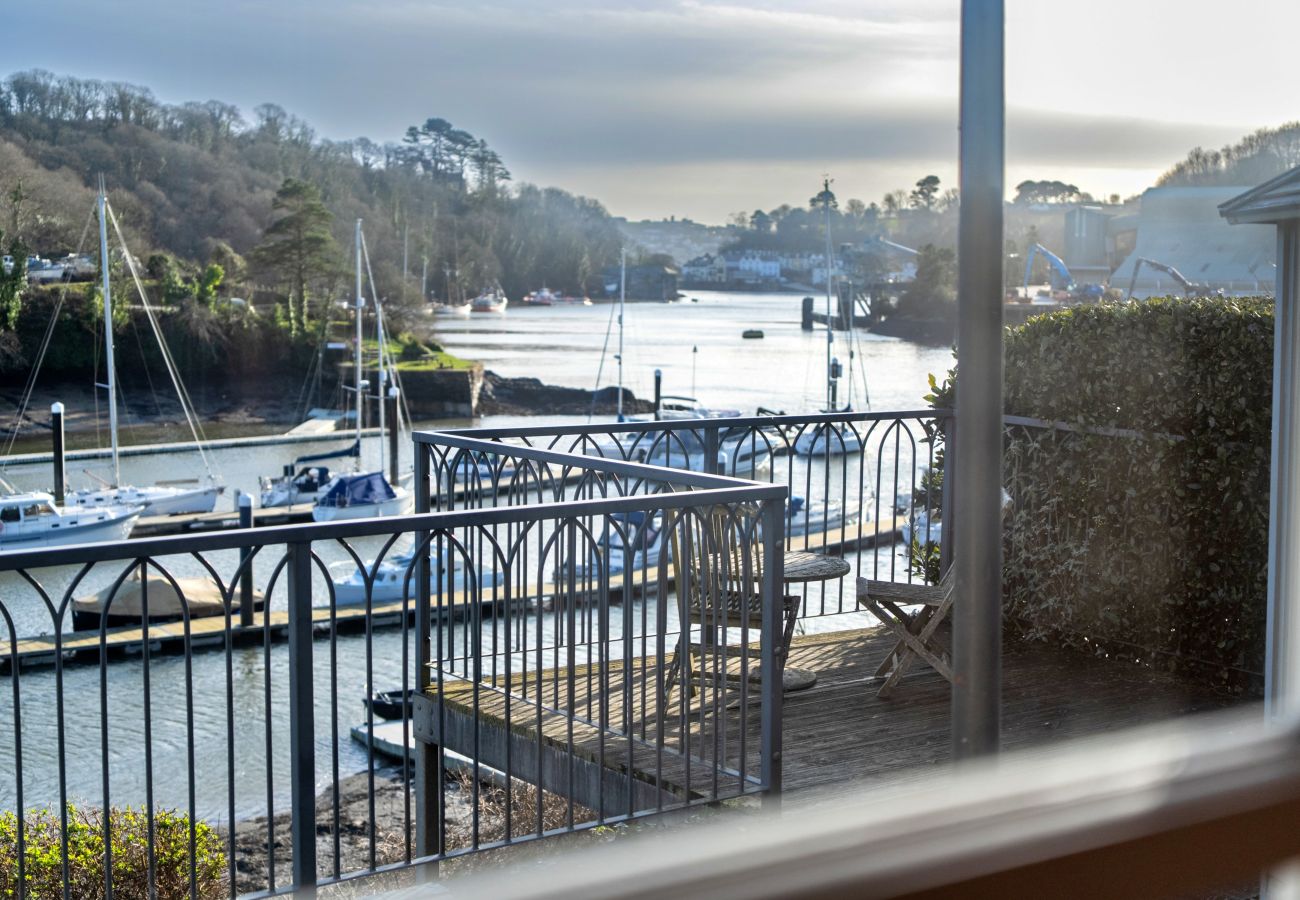House in Lanteglos - Captain's Cottage at Mixtow Creek