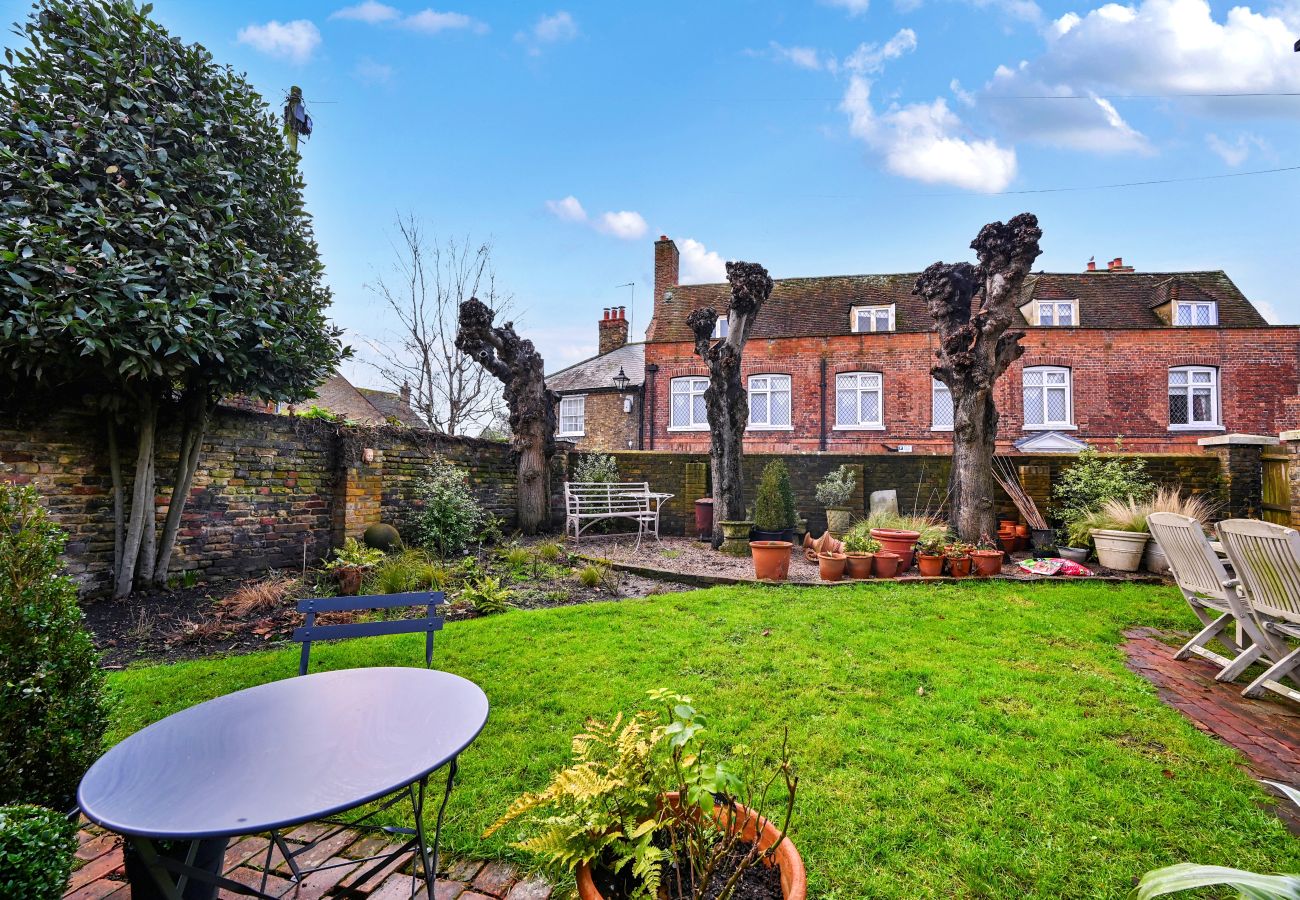 House in Sandwich - St Germain's Annexe