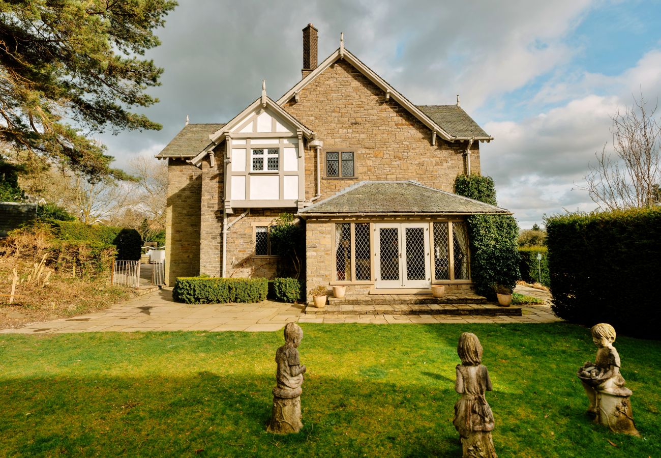 House in Disley - Greenacres