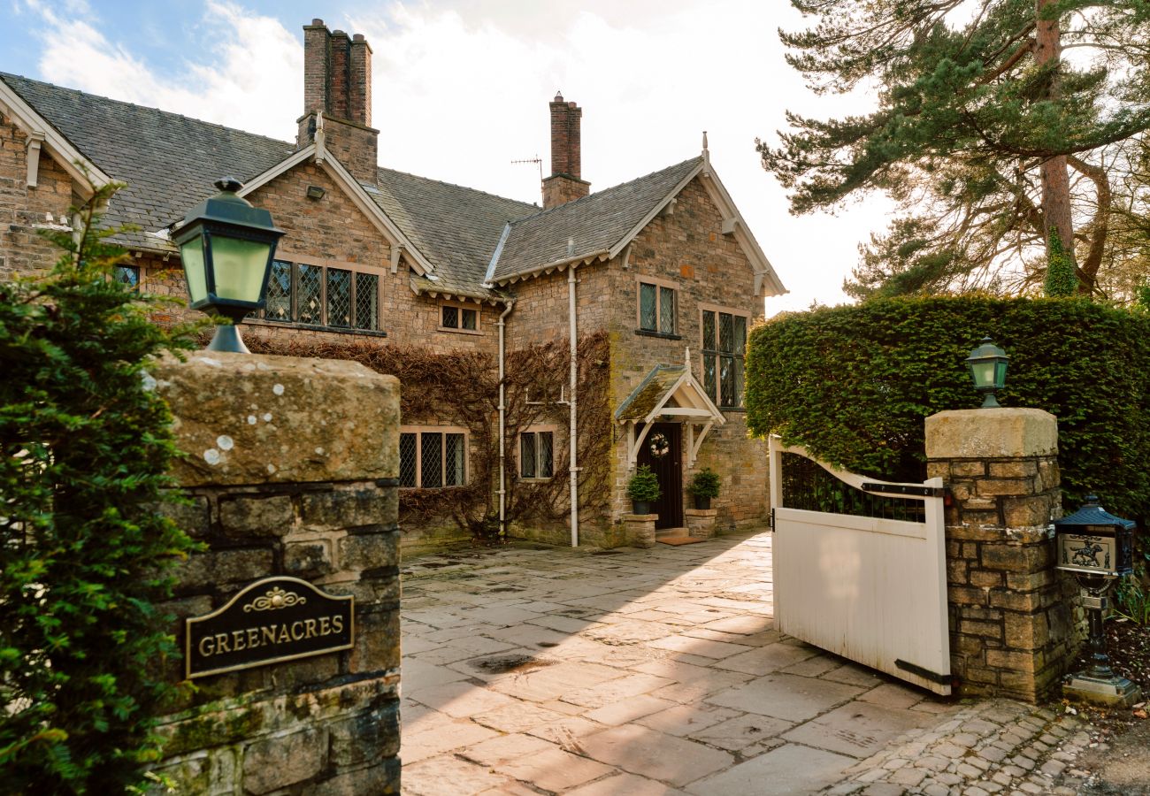 House in Disley - Greenacres