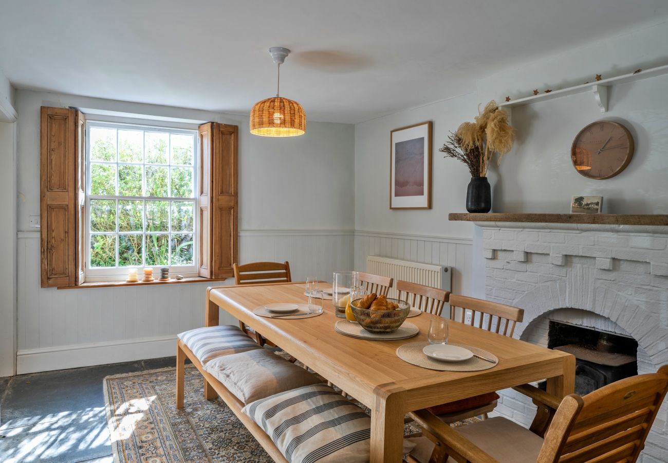 Cottage in Marhamchurch - The Old Post Cottage