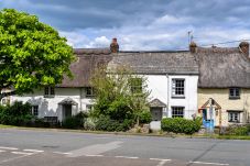 Cottage in Marhamchurch - The Old Post Cottage